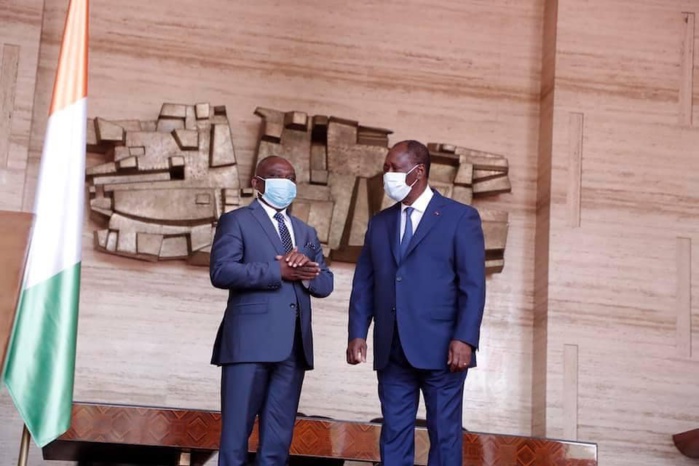 Alassane Ouattara échange avec KKB au palais – Credit Photo NORD SUD Alassane Ouattara échange avec KKB au palais – Credit Photo NORD SUD