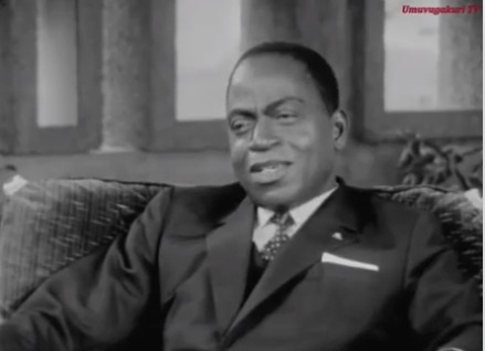 Comment Houphouët-Boigny envisageait les relations avec Paris Comment Houphouët-Boigny envisageait les relations avec Paris