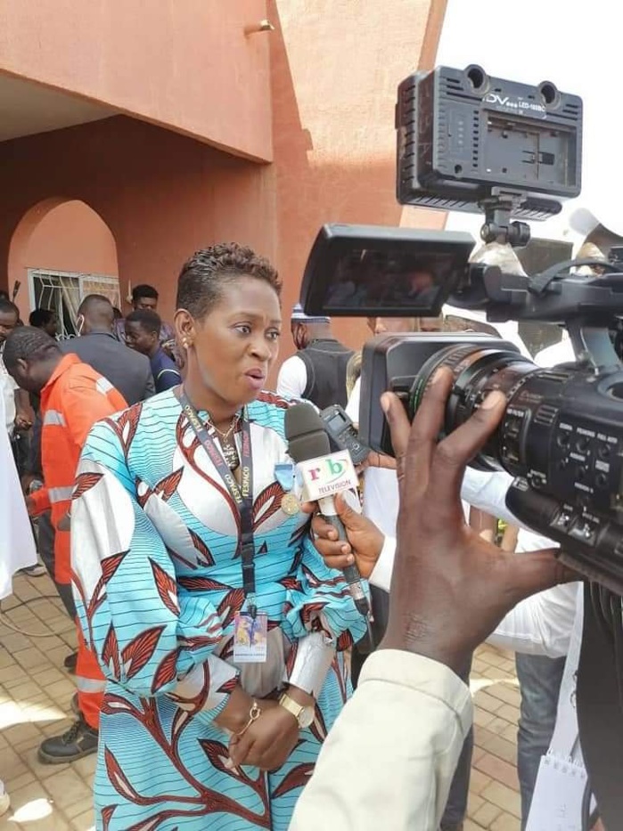 Anzata Ouattara élevée au rang de chevalier du mérite burkinabé au FESPACO