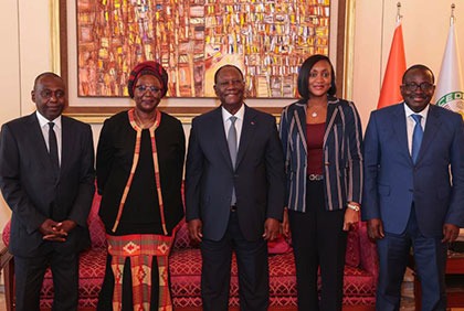 La Présidente du Comité de normalisation de la Fédération Ivoirienne de Football (CONOR-FIF), Mariam DAO GABALA, reçue en audience par le Chef de l’Etat La Présidente du Comité de normalisation de la Fédération Ivoirienne de Football (CONOR-FIF), Mariam DAO GABALA, reçue en audience par le Chef de l’Etat