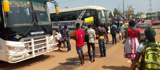 Transport:  Flambée des tarifs de transport  à l'approche des fêtes. Voici les raisons.. . Transport:  Flambée des tarifs de transport  à l'approche des fêtes. Voici les raisons.. .