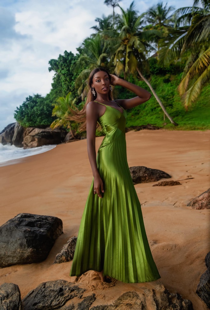 La Miss Olivia Yacé aux Ivoiriens : « fédérons nos efforts et énergies... je rentrerai bientôt » La Miss Olivia Yacé aux Ivoiriens : « fédérons nos efforts et énergies... je rentrerai bientôt »