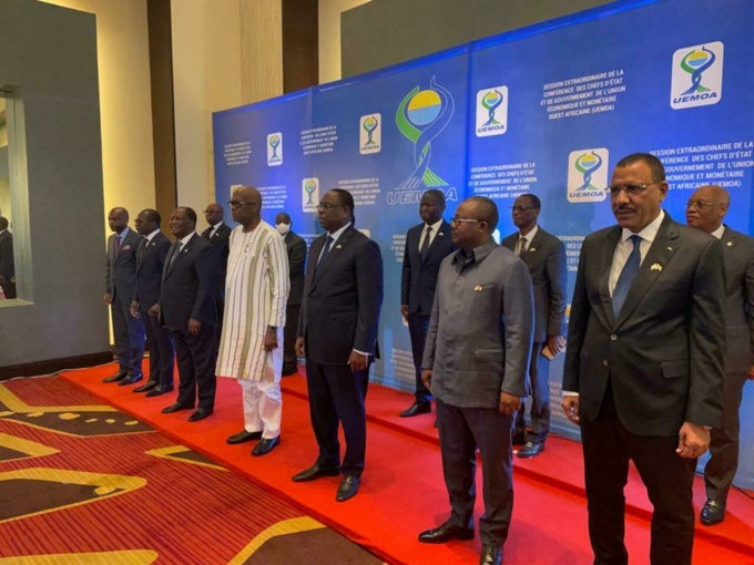  Mali : Ouattara et ses pairs frappent fort, étranglée, la junte réagit par dépit Mali : Ouattara et ses pairs frappent fort, étranglée, la junte réagit par dépit