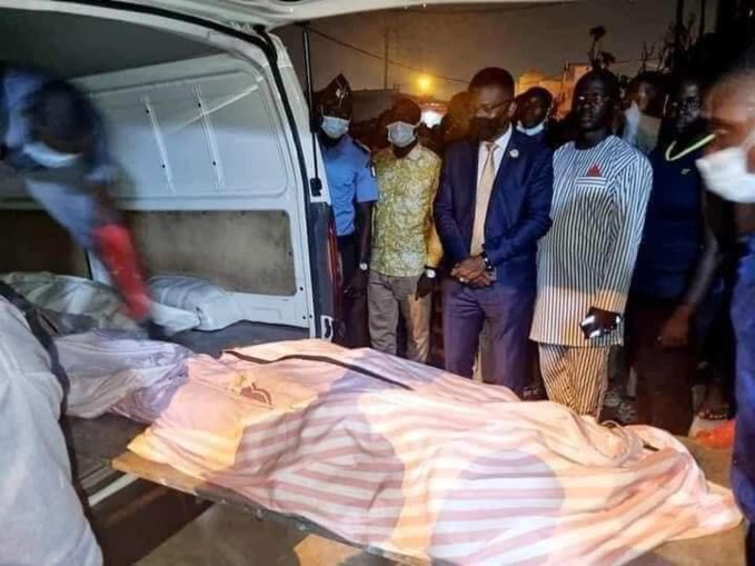 Le corps d' une fille Le corps d' une fille