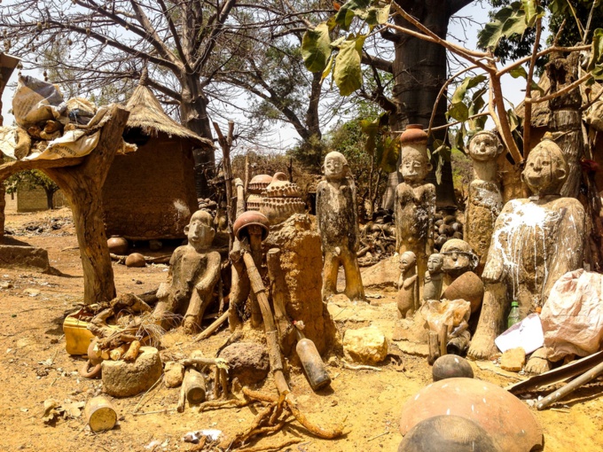 Des féticheurs Des féticheurs