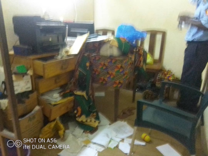 Banditisme/ Une radio locale cambriolée. Plusieurs documents détruits ou emportés. Banditisme/ Une radio locale cambriolée. Plusieurs documents détruits ou emportés.