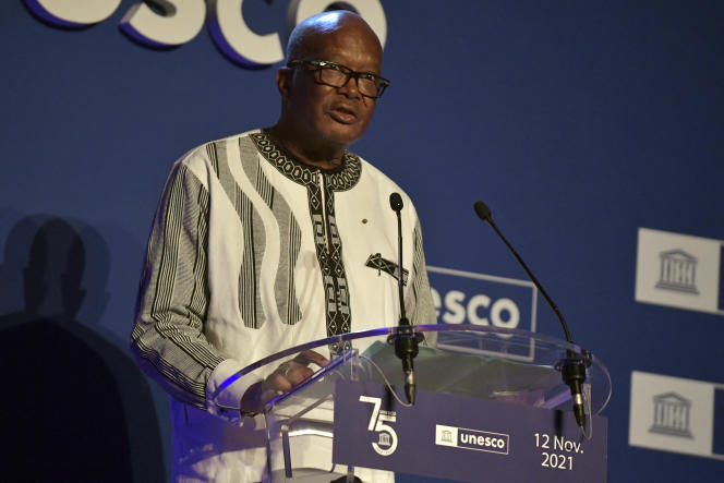 Chute de Rock Kaboré : Paris a tenté en vain de sauver le président déchu Chute de Rock Kaboré : Paris a tenté en vain de sauver le président déchu