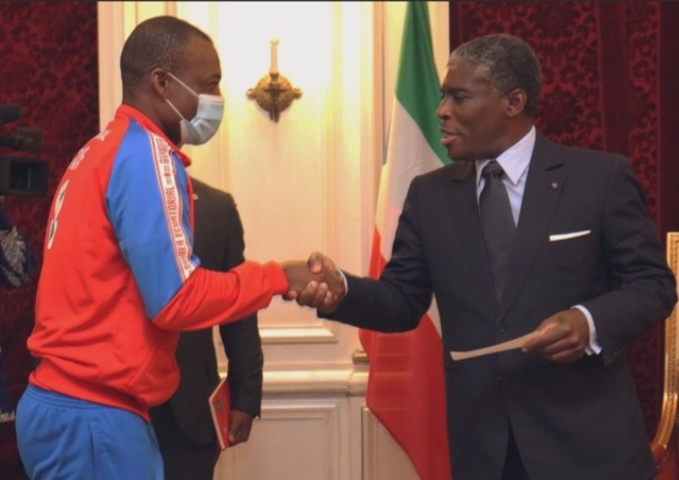 De retour à Malabo, voici le pactole remis aux joueurs Equato-Guineens après leur élimination à la CAN 2021 De retour à Malabo, voici le pactole remis aux joueurs Equato-Guineens après leur élimination à la CAN 2021