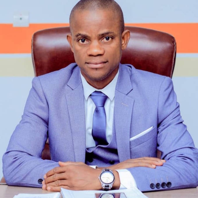 Donald Douho, fils de Bloléquin. Donald Douho, fils de Bloléquin.