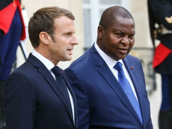 Le chef de l’état Centrafricain, tente d’obtenir un rdv avec Macron, le président Français n’est pas chaud Le chef de l’état Centrafricain, tente d’obtenir un rdv avec Macron, le président Français n’est pas chaud