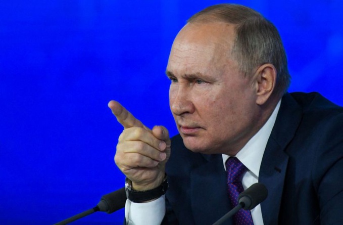 Fragilisé par les sanctions contre son pays, Poutine se fait menaçant : ‘’Cela s’apparente à une déclaration de guerre’’ Fragilisé par les sanctions contre son pays, Poutine se fait menaçant : ‘’Cela s’apparente à une déclaration de guerre’’