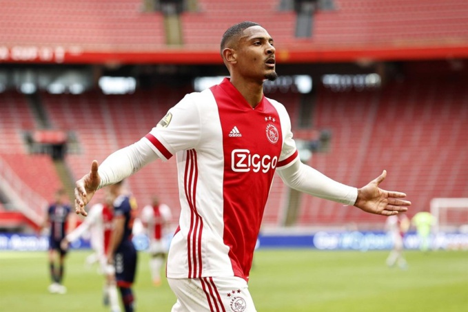Football-( Meilleurs buteurs Eredivisie) : Haller mène le bal Football-( Meilleurs buteurs Eredivisie) : Haller mène le bal