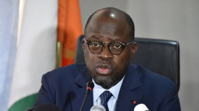 Accusé d’être impliqué dans une affaire de malversation, l’ex ministre Alain Donwahi met fin aux rumeurs Accusé d’être impliqué dans une affaire de malversation, l’ex ministre Alain Donwahi met fin aux rumeurs