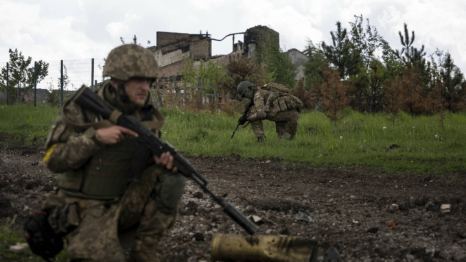 ​Combats à Kharkiv : L’armée Russe chassée jusqu’à sa frontière par les forces Ukrainiennes