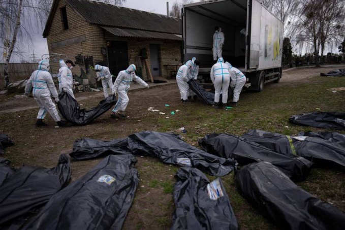 ​Crimes de guerre en Ukraine : la justice Ukrainienne enquête sur des milliers de cas