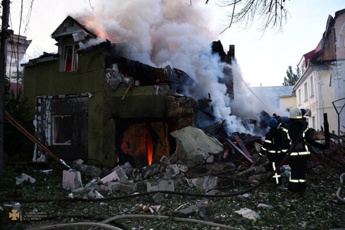 En riposte au bombardement sur Vinnytsia, l’Ukraine crache du feu sur 4 entrepôts de munitions de l’armée Russe