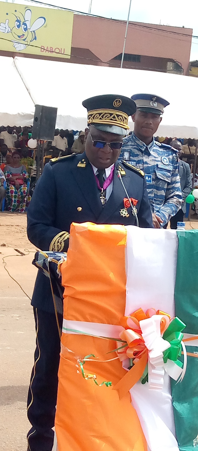 Le préfet de région N'Zi Rémi a exhorté les jeunes à l'auto emploii Le préfet de région N'Zi Rémi a exhorté les jeunes à l'auto emploii