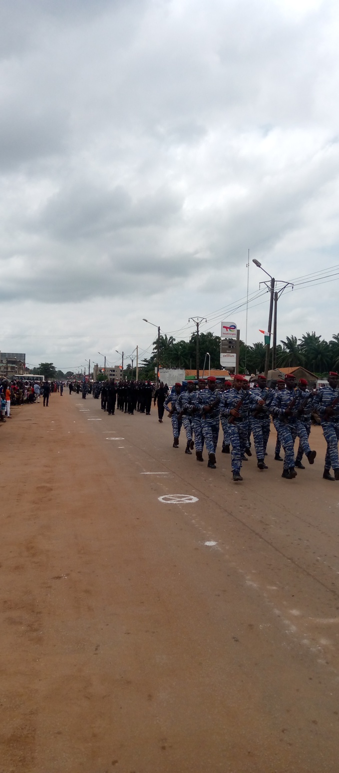 Célébration des 62 ans de l'indépendance/ Le préfet de Dabou exhorte la jeunesse à oublier le banditisme et la drogue pour l'auto emploi. Célébration des 62 ans de l'indépendance/ Le préfet de Dabou exhorte la jeunesse à oublier le banditisme et la drogue pour l'auto emploi.