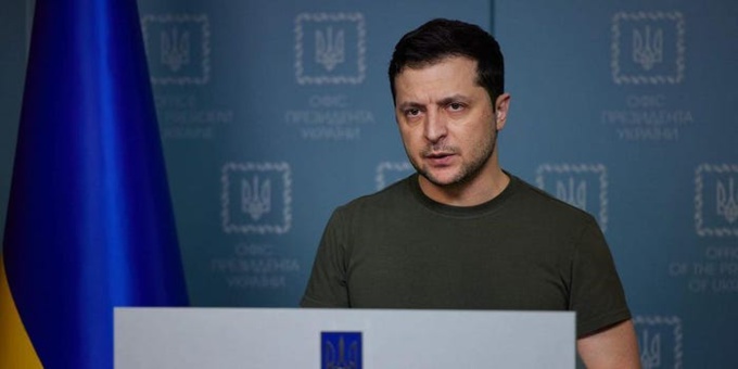 Zelensky lance la chasse aux collabos et rassure : ‘’Il y’aura un moment où les Russes fuiront’’ Zelensky lance la chasse aux collabos et rassure : ‘’Il y’aura un moment où les Russes fuiront’’