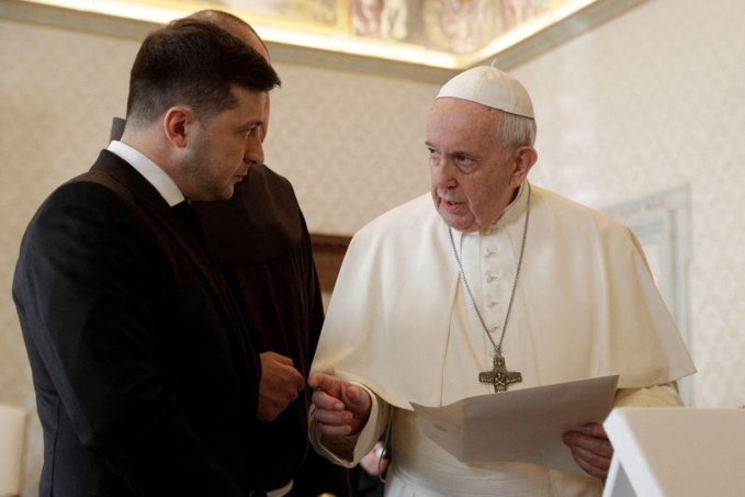 Sous agression Russe, Zelensky rassure : ‘’le pape nous soutient’’, une visite à Kiev prévue en Septembre Sous agression Russe, Zelensky rassure : ‘’le pape nous soutient’’, une visite à Kiev prévue en Septembre