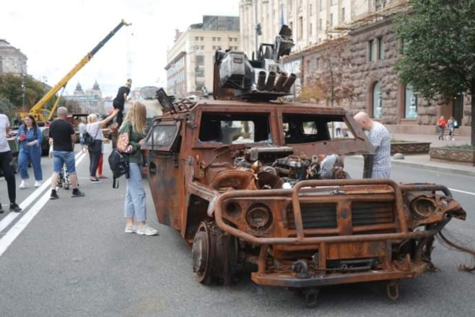 Défilé des chars Russes à Kiev: la Russie humiliée par le pouvoir Ukrainien Défilé des chars Russes à Kiev: la Russie humiliée par le pouvoir Ukrainien