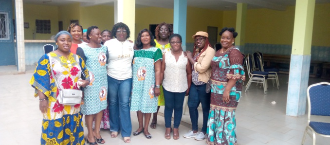 Nouvelles lois sur la famille : filiation, mariage, divorce, succession, séparation de corps.../ Une association de femmes édifiée sur le sujet. Nouvelles lois sur la famille : filiation, mariage, divorce, succession, séparation de corps.../ Une association de femmes édifiée sur le sujet.