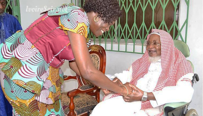 L'imam Koudouss Koné Idriss, président du conseil national des imams de Côte d'Ivoire, ici avec l'ex première dame Ehivet  Simone Gbagbo