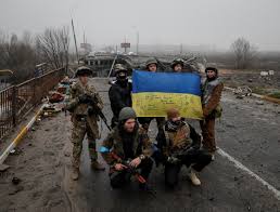 Débâcle des Russes à Kherson : "Beaucoup de surprises les attendent", promettent les Ukrainiens