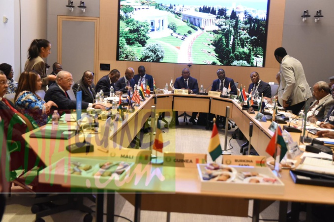 Guinée-Conakry : la CEDEAO inflige des sanctions à la junte Guinée-Conakry : la CEDEAO inflige des sanctions à la junte