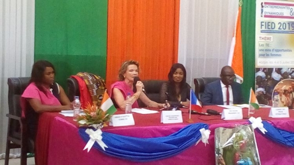 Investir en Afrique : les femmes africaines se réunissent à Dakar pour la promotion de l’entreprenariat féminin Investir en Afrique : les femmes africaines se réunissent à Dakar pour la promotion de l’entreprenariat féminin