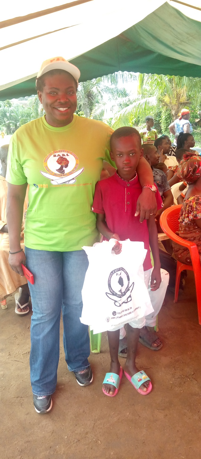 La présidente de Fadi et le petit Sawadogo Corneille La présidente de Fadi et le petit Sawadogo Corneille