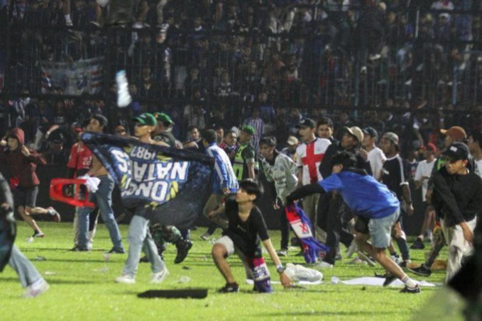 Bousculade en Indonésie : Le président Wikodo décide du sort du stade de Malang