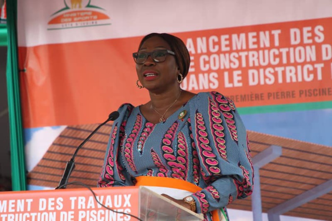 La ministre Kandia Camara, maire d'Abobo a traduit sa reconnaissance au président Alassane Ouattara La ministre Kandia Camara, maire d'Abobo a traduit sa reconnaissance au président Alassane Ouattara