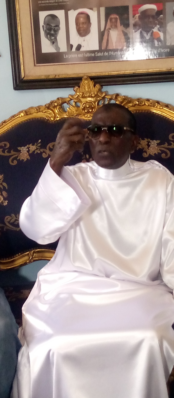 Le révérend pasteur Ediémou Blin Jacob président de la conférence des églises révélées d'Afrique, formel sur la puissance du pèlerinage Le révérend pasteur Ediémou Blin Jacob président de la conférence des églises révélées d'Afrique, formel sur la puissance du pèlerinage