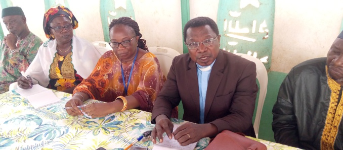 Le président du forum Pasteur N'guettia Yao Bini et l'ensemble des guides religieux veulent œuvrer à la paix définitive à Dabou Le président du forum Pasteur N'guettia Yao Bini et l'ensemble des guides religieux veulent œuvrer à la paix définitive à Dabou