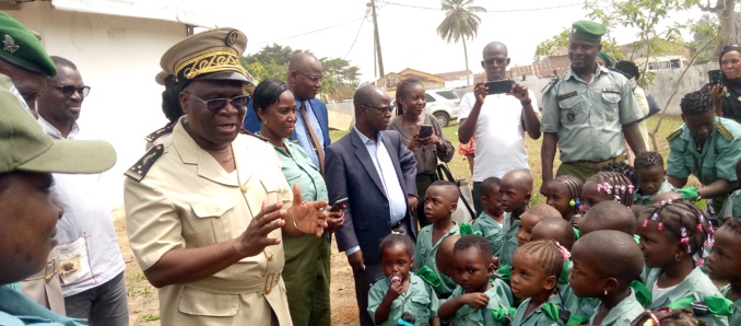 Les tout-petits d'une école maternelle au secours du Fort Faidherbe et de la préfecture de Dabou Les tout-petits d'une école maternelle au secours du Fort Faidherbe et de la préfecture de Dabou