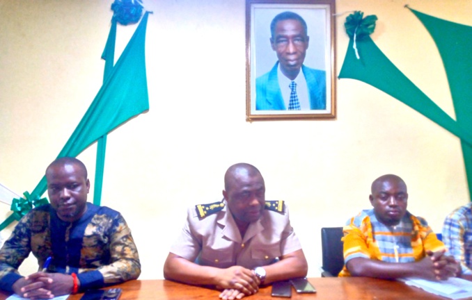 Le préfet de région Djiké Raymond a rassuré la jeunesse de Côte d'Ivoire Le préfet de région Djiké Raymond a rassuré la jeunesse de Côte d'Ivoire