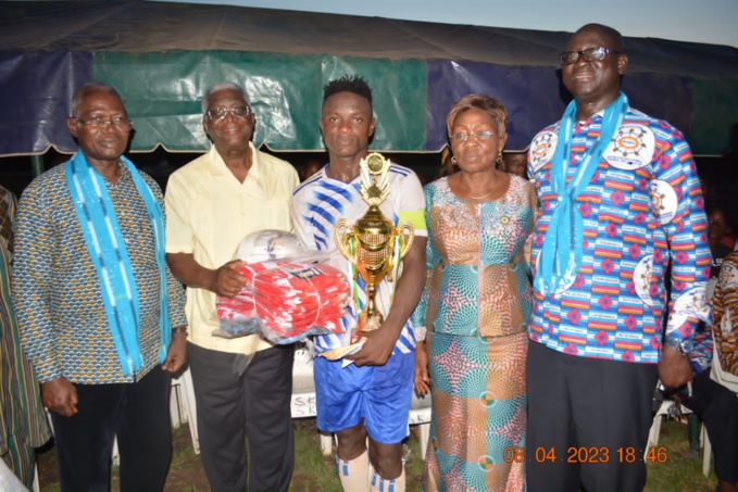 Deux villages du canton Bounguè enfin reliés au réseau électrique Deux villages du canton Bounguè enfin reliés au réseau électrique