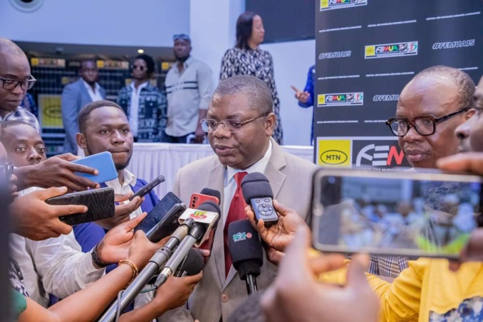 Dr Kossi GBENYO LAMADOKOU, Ministre de la Culture et du Tourisme du Togo et Mr Salif Traore (A'SALFO) Dr Kossi GBENYO LAMADOKOU, Ministre de la Culture et du Tourisme du Togo et Mr Salif Traore (A'SALFO)