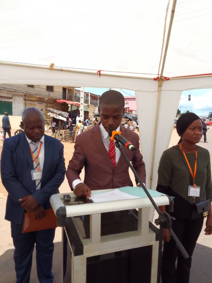 Djédjé Serge Pacôme, DR de l'inspection du travail ( au micro) Djédjé Serge Pacôme, DR de l'inspection du travail ( au micro)