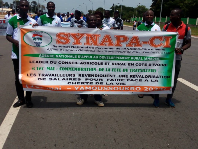 Anader/ Les agents mécontents menacent d'entrer en grève. Leur appel au ministre d'État Kobenan Adjoumani Anader/ Les agents mécontents menacent d'entrer en grève. Leur appel au ministre d'État Kobenan Adjoumani