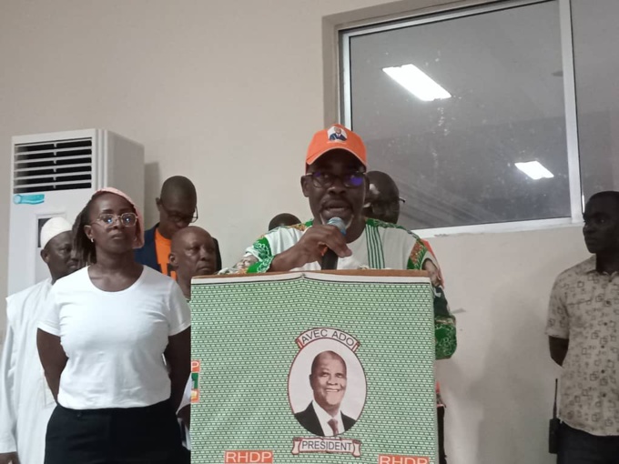 Joachim Beugré, le porte parole des candidats Rhdp des Grands Ponts Joachim Beugré, le porte parole des candidats Rhdp des Grands Ponts