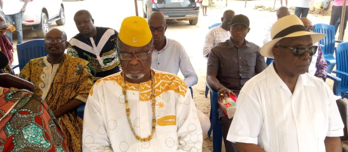 René Diby, chef de Lopou René Diby, chef de Lopou