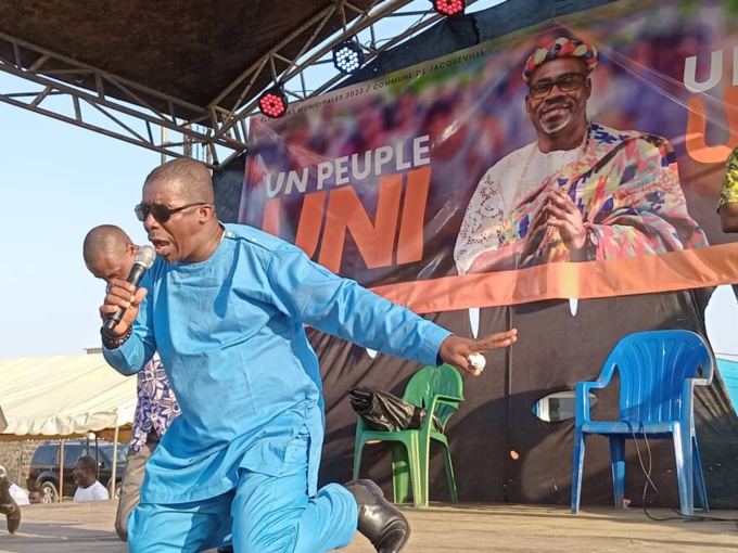 Le chantre Alain Joël a confié le candidat Joachim Beugré au Seigneur Le chantre Alain Joël a confié le candidat Joachim Beugré au Seigneur