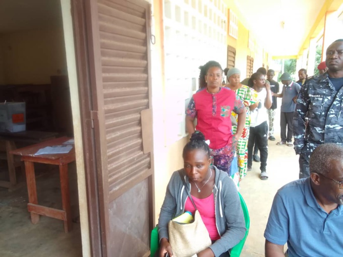 Élections municipales et régionales/Les électeurs sous la pluie à Gagnoa. Forte affluence dans les lieux de vote à Dabou, Jacqueville et Gd Lahou.