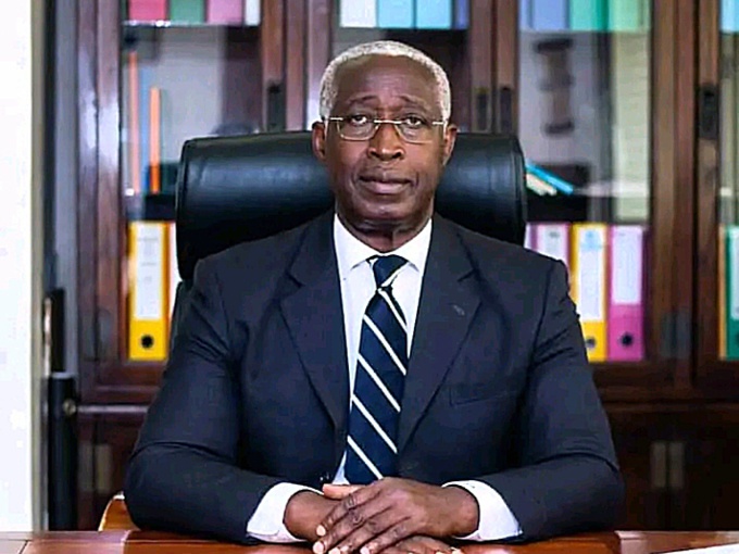 Le premier ministre de la transition gabonaise, Ndong Sima Le premier ministre de la transition gabonaise, Ndong Sima