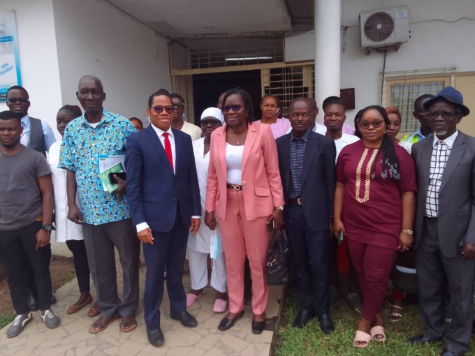 Les agents de l'Agefosyn de Yopougon Niangon avec l'Ong Ipsdh Les agents de l'Agefosyn de Yopougon Niangon avec l'Ong Ipsdh