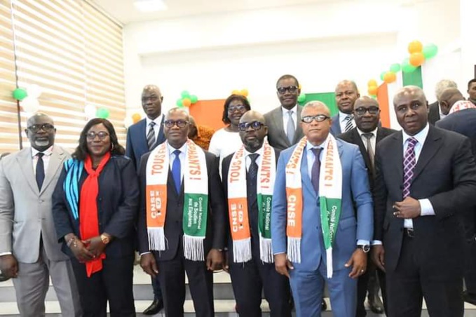 En prélude à la Can 2023/ Le nouveau ministre délégué des sports Metch Silas marque le terrain. En prélude à la Can 2023/ Le nouveau ministre délégué des sports Metch Silas marque le terrain.