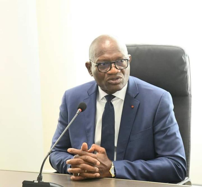 Après leur participation honorable à la 13ème édition du championnat d'Afrique de tir à l'arc/ Les Éléphants Archers chez le ministre Metch Adjé Silas Après leur participation honorable à la 13ème édition du championnat d'Afrique de tir à l'arc/ Les Éléphants Archers chez le ministre Metch Adjé Silas