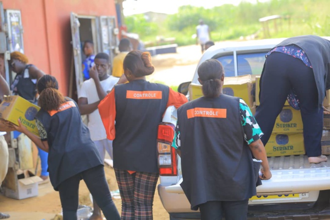 Des produits saisis, prêts à être convoyés Des produits saisis, prêts à être convoyés